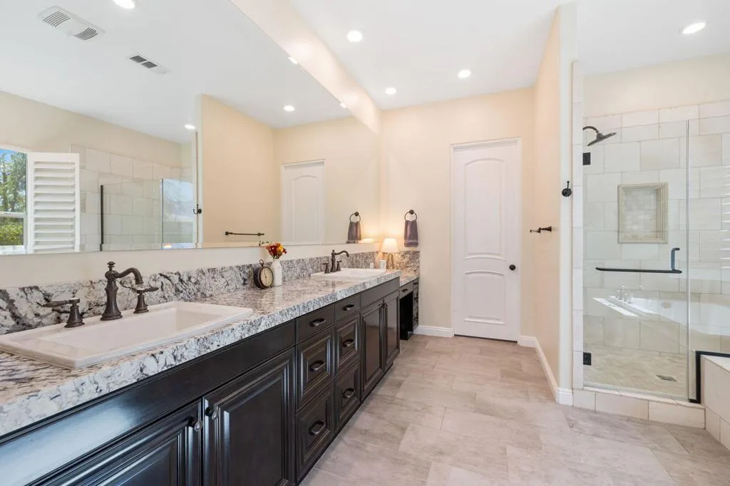 54915 Donnerail Court, La Quinta, California 92253 home-pic-26